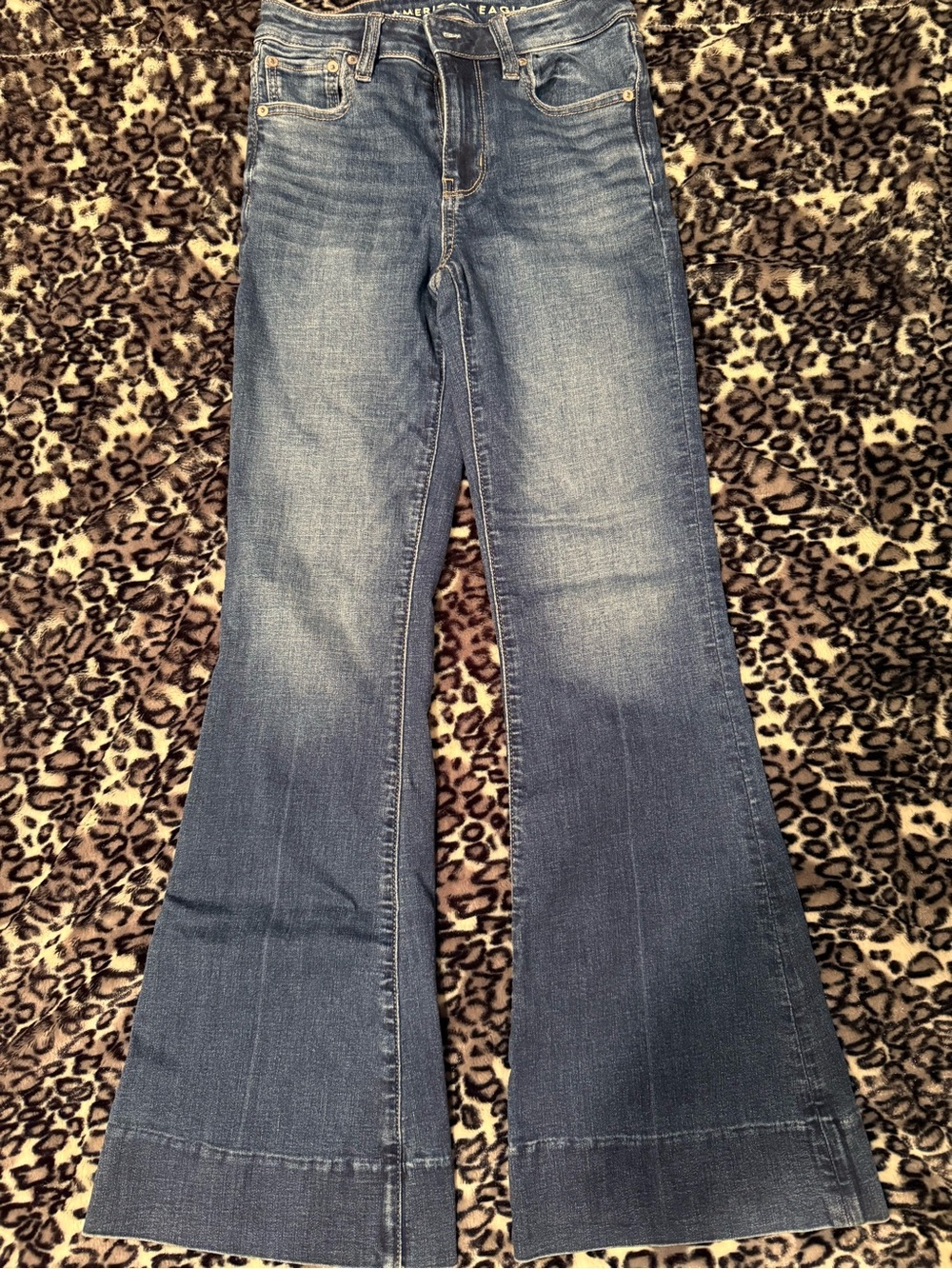 American Eagle Outfitters Medium Blue Flare Jeans - 0 Short
